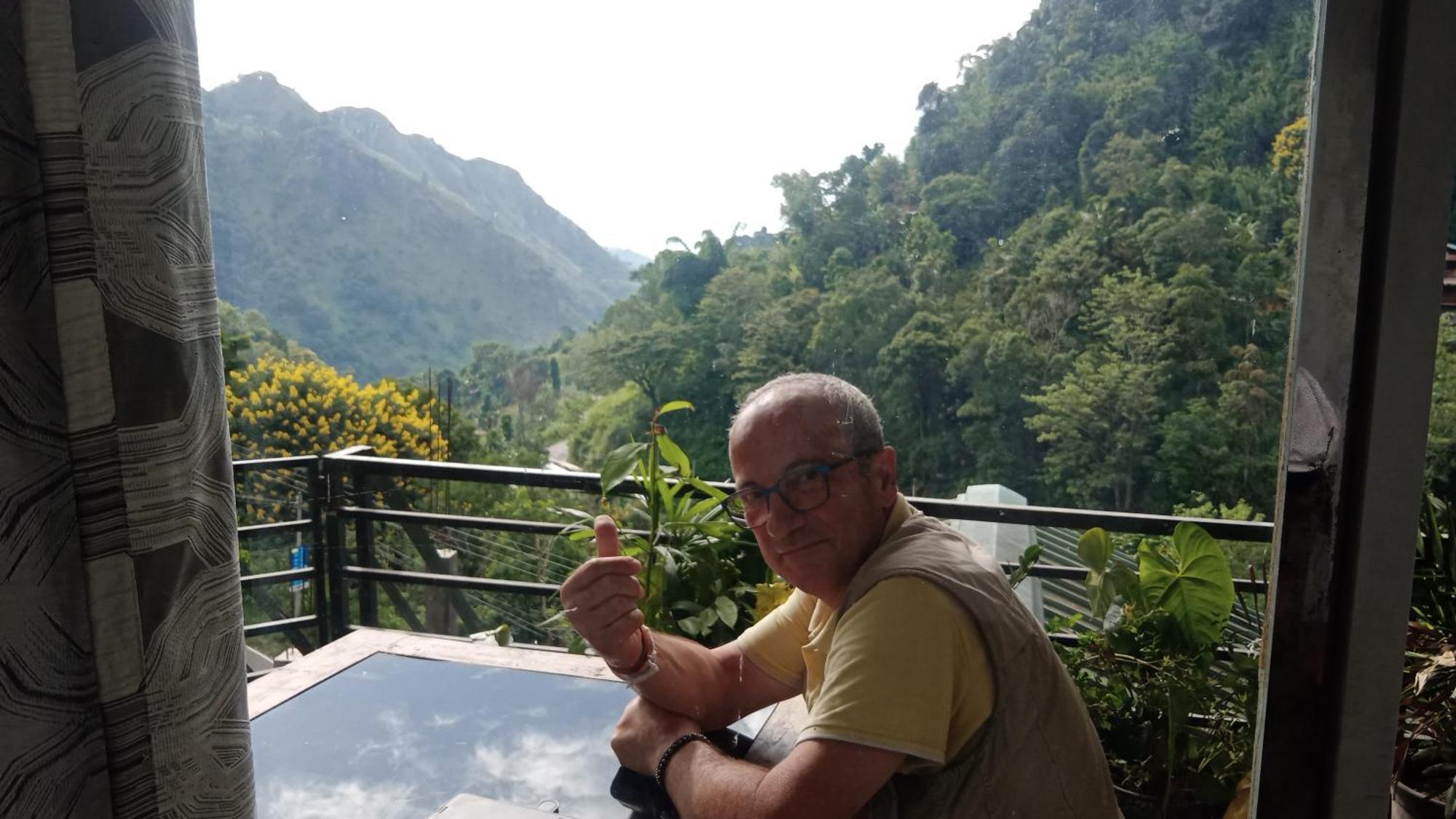 Ella Lucky Panoramic Hotel Bagian luar foto