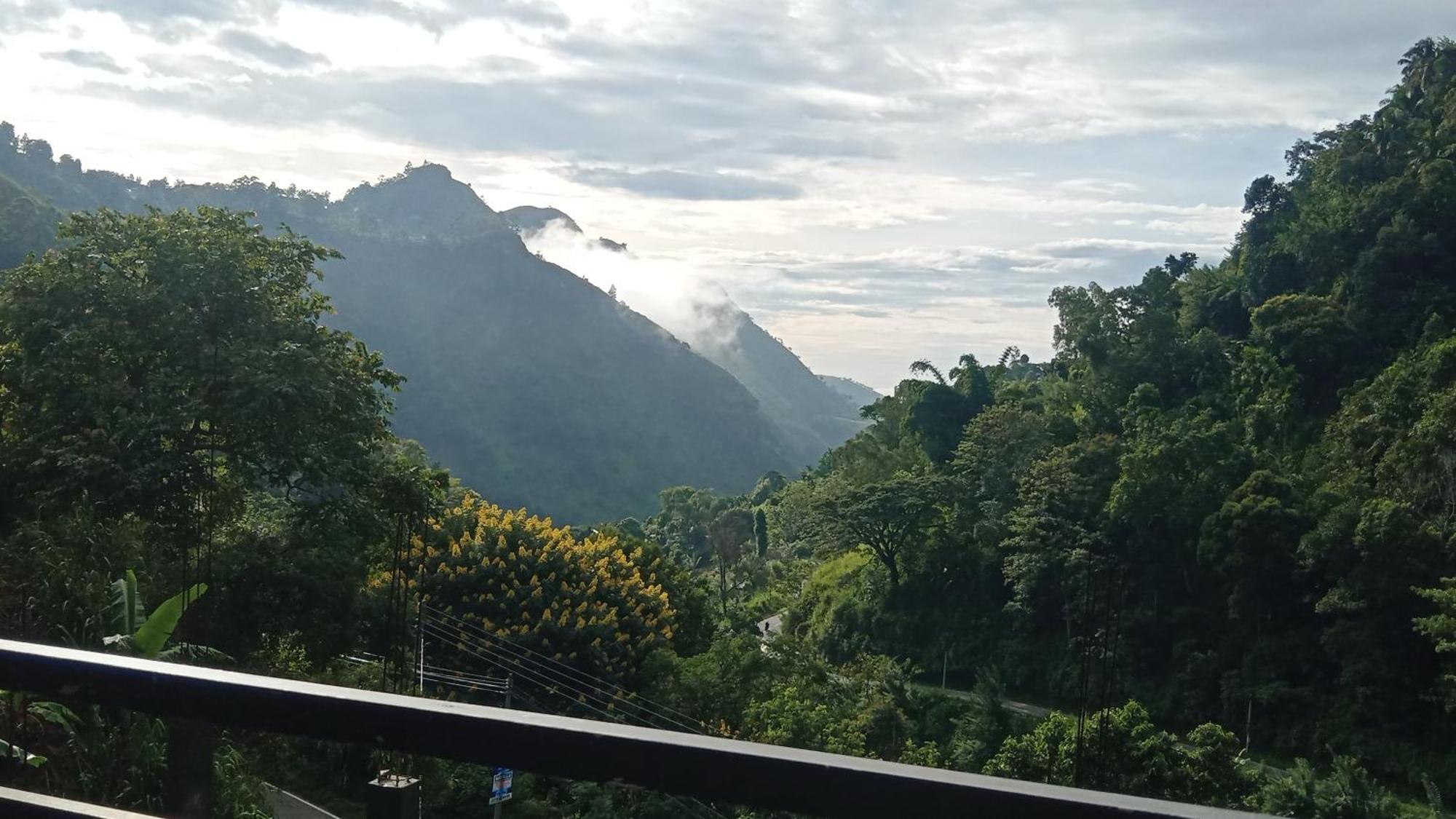 Ella Lucky Panoramic Hotel Bagian luar foto