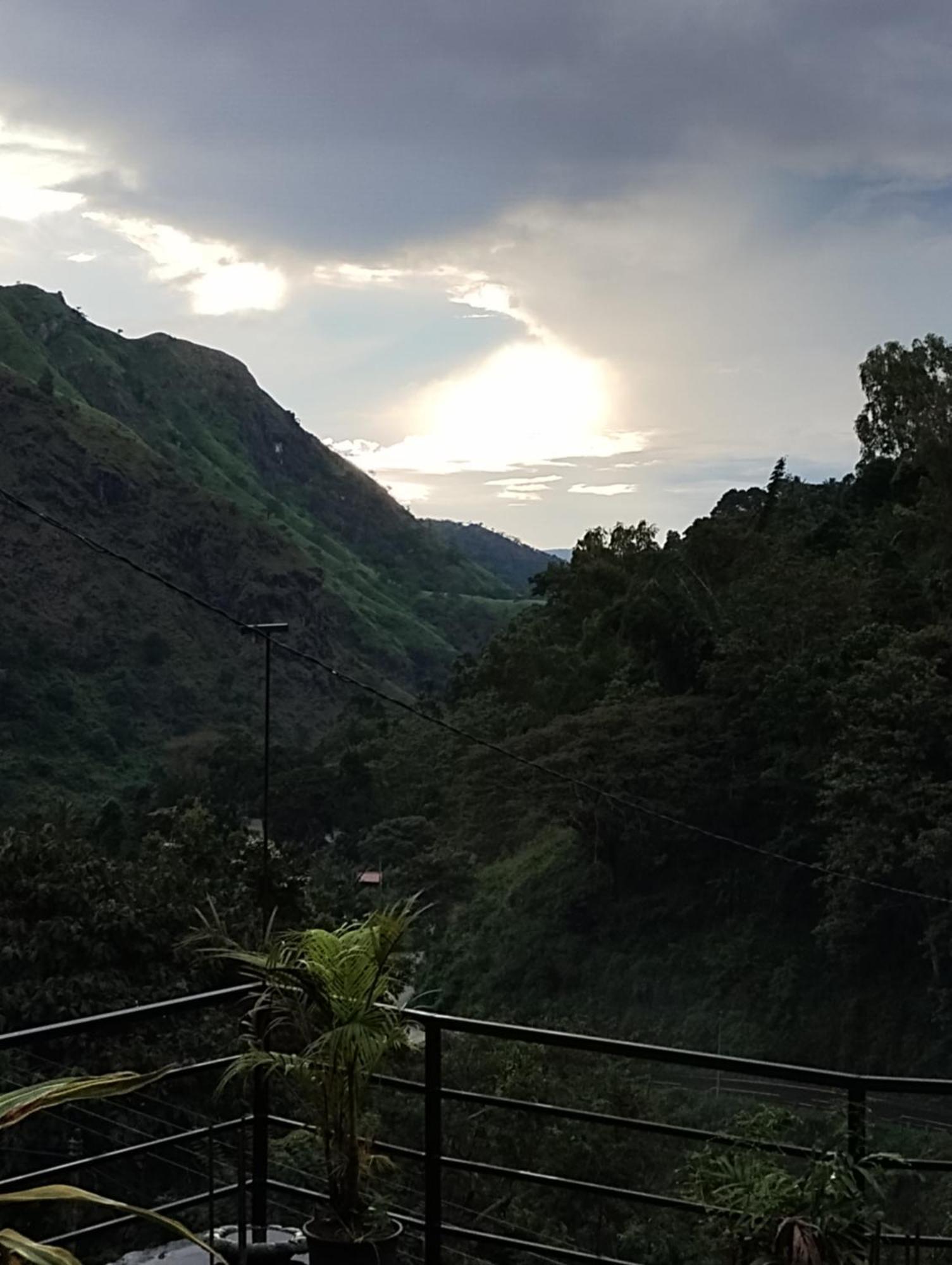 Ella Lucky Panoramic Hotel Bagian luar foto