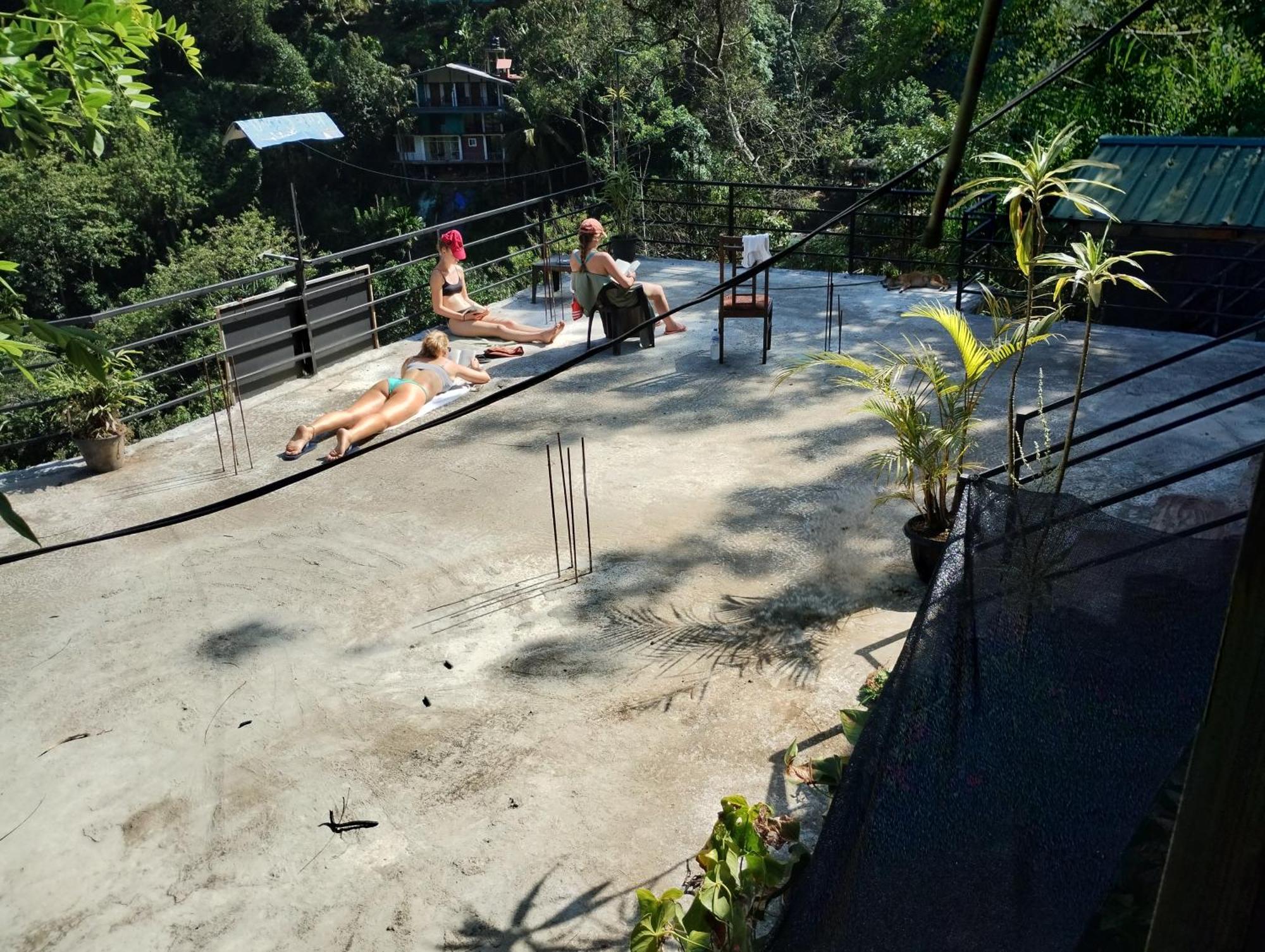 Ella Lucky Panoramic Hotel Bagian luar foto